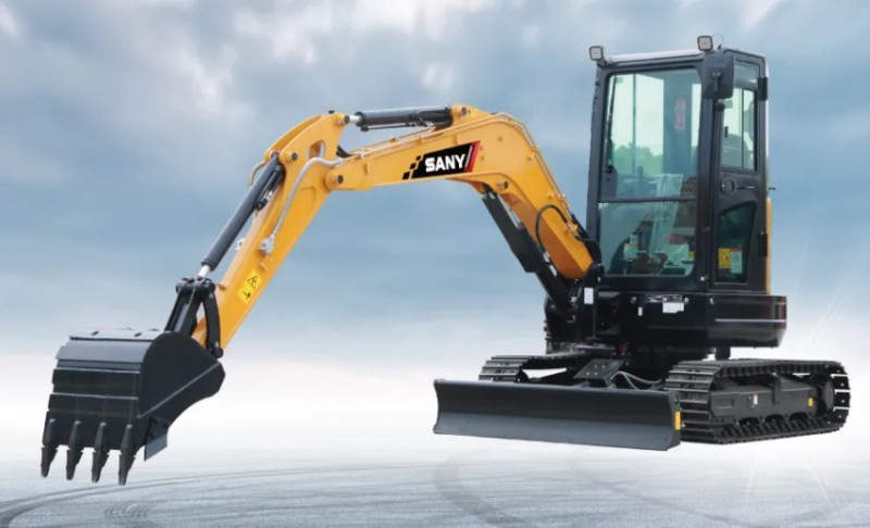 Analisis Parameter Sany SY35U Mini Excavator: Berat keseluruhan 3835kg / 3710kg, kapasitas bucket 0,12m3, daya 20,2kW