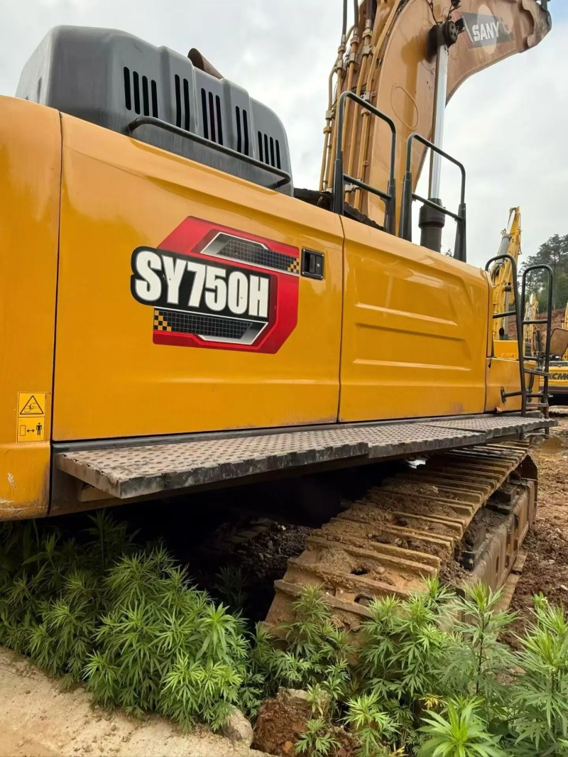 [Buffalo besar yang paling penting] Excavator besar 750H pada tahun 2024 dengan tabel nyata 8074 jam mesin penggalian tanah murni